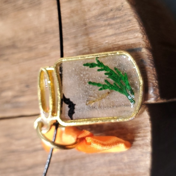 Overflow mantis authentic wildlife necklace shadow glass - Picture 2 of 3